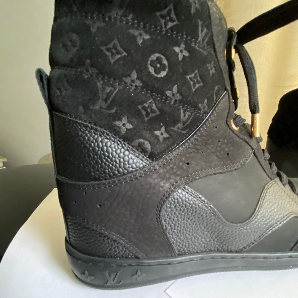 Louis Vuitton black monogram hi top rubber leather hi top fashion shoes wedges - Picture 5 of 11